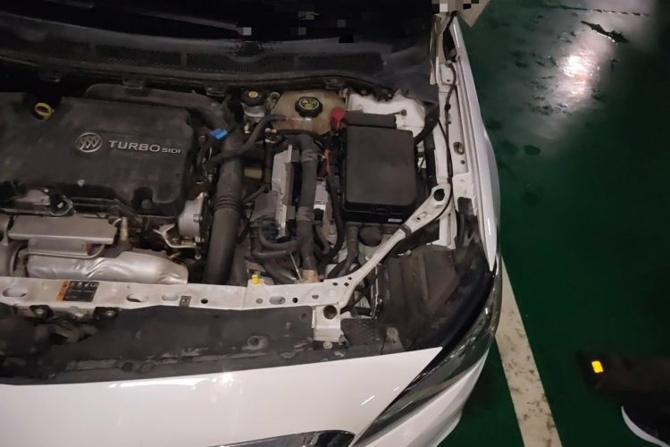 Used Buick Verano 2015 Sedan 20T Dual-Clutch Leading Model Engine Bay Left