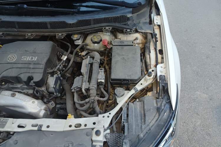 Used Buick Verano 2015 Sedan 15S Automatic Leading Model Engine Bay Left