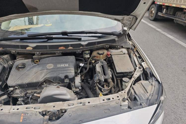 Used Buick Verano 2015 Sedan 15S Automatic Ambition Model Engine Bay Left