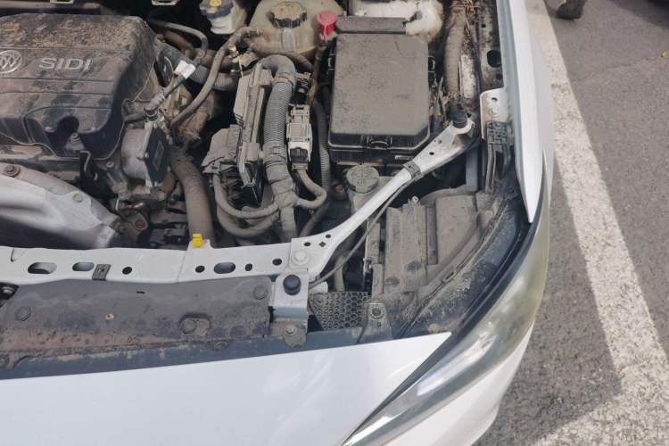 Used Buick Verano 2015 Sedan 15S Automatic Ambition Model Engine Bay Left