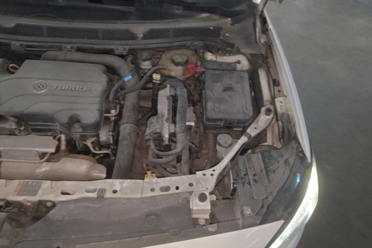 Used Buick Verano 2015 Sedan 20T Dual-Clutch Leading Model Engine Bay Left