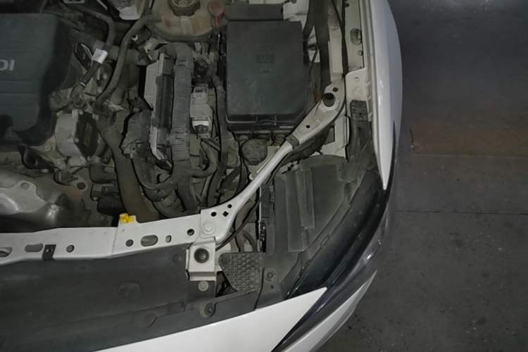 Used Buick Verano 2015 Sedan 15S Automatic Ambition Model Engine Bay Left