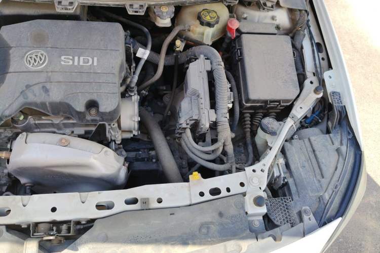 Used Buick Verano 2015 Sedan 15S Automatic Ambition Model Engine Bay Left