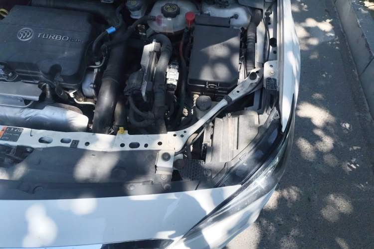 Used Buick Verano 2015 Sedan 20T Dual-Clutch Elite Model Engine Bay Left