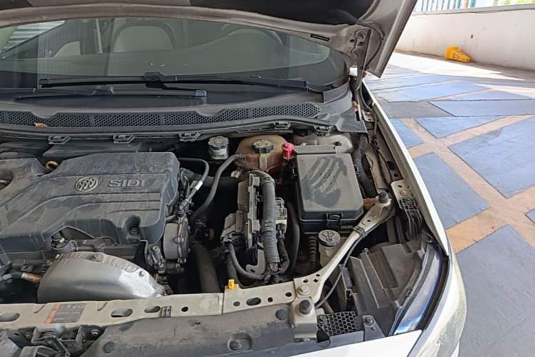Used Buick Verano 2015 Sedan 15S Manual Leading Model Engine Bay Left