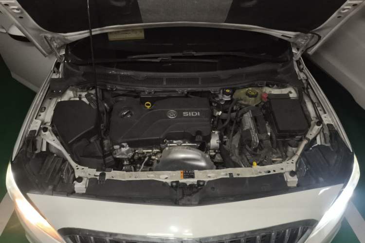 Used Buick Verano 2015 Sedan 15S Automatic Leading Model Engine Bay