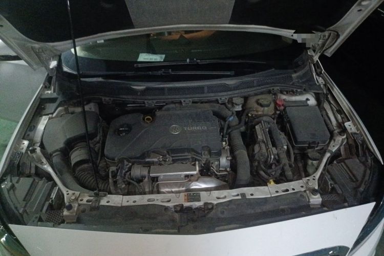 Used Buick Verano 2015 Sedan 20T Dual-Clutch Elite Model Engine Bay