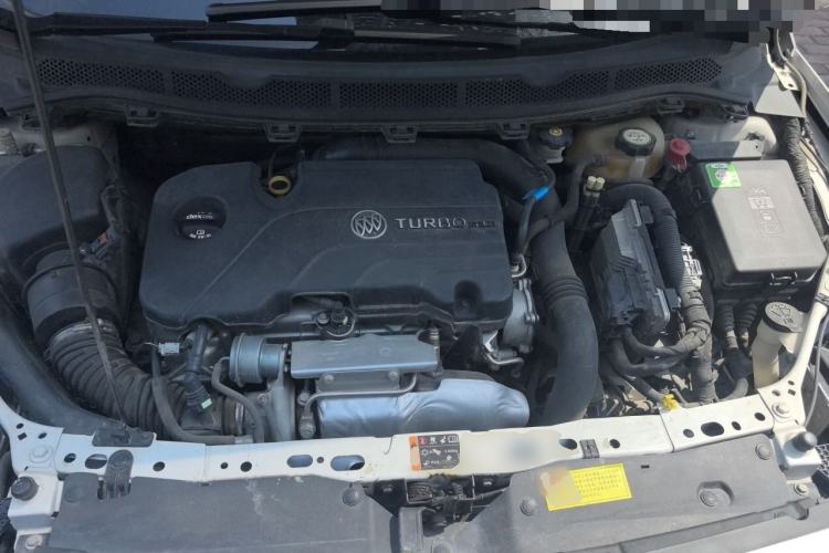 Used Buick Verano 2015 Sedan 20T Dual-Clutch Leading Model Engine Bay