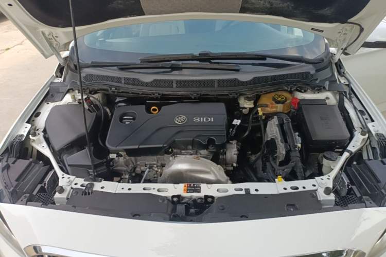 Used Buick Verano 2015 Sedan 15S Automatic Leading Model Engine Bay