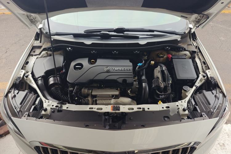 Used Buick Verano 2015 Sedan 20T Dual-Clutch Leading Model Engine Bay