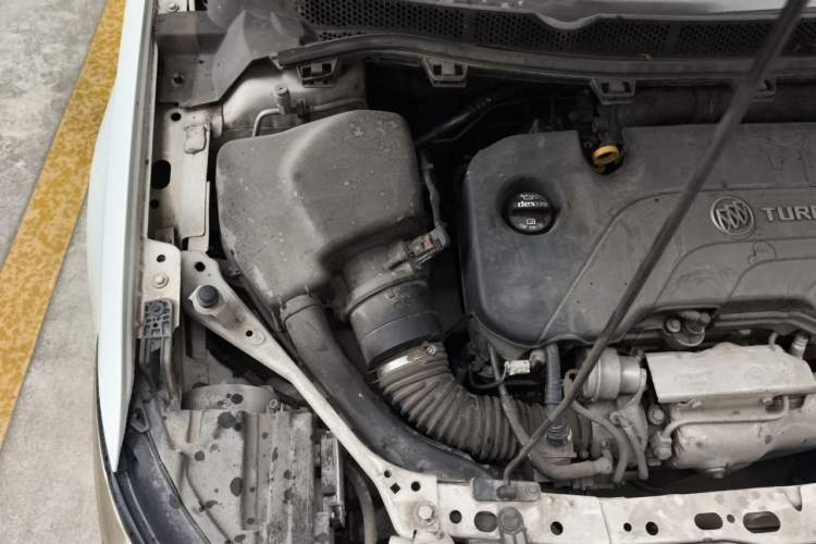 Used Buick Verano 2015 Sedan 20T Dual-Clutch Elite Model Engine Bay Right