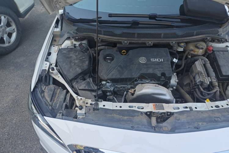 Used Buick Verano 2015 Sedan 15S Automatic Leading Model Engine Bay Right
