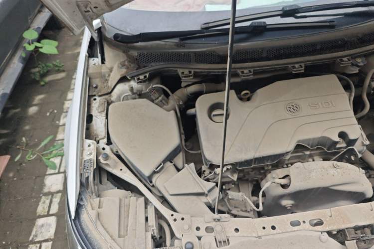 Used Buick Verano 2015 Sedan 15S Automatic Leading Model Engine Bay Right