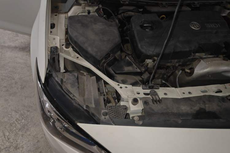 Used Buick Verano 2015 Sedan 15S Automatic Ambition Model Engine Bay Right
