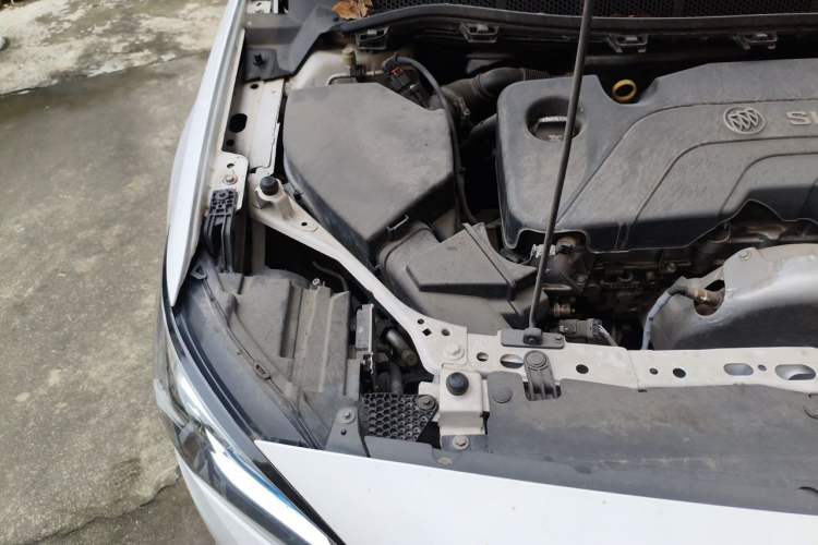 Used Buick Verano 2015 Sedan 15S Automatic Ambition Model Engine Bay Right