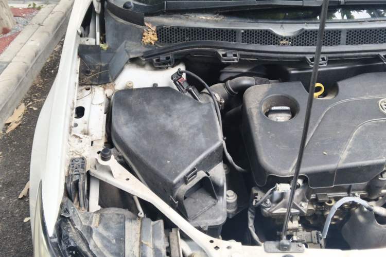 Used Buick Verano 2015 Sedan 15S Automatic Leading Model Engine Bay Right