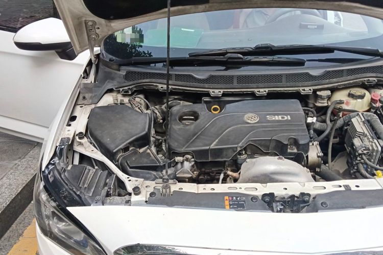 Used Buick Verano 2015 Sedan 15S Automatic Leading Model Engine Bay Right