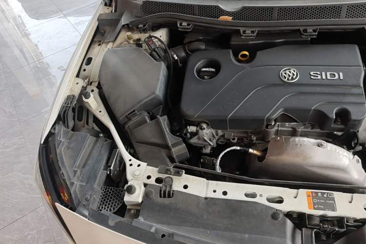Used Buick Verano 2015 Sedan 15S Automatic Leading Model Engine Bay Right
