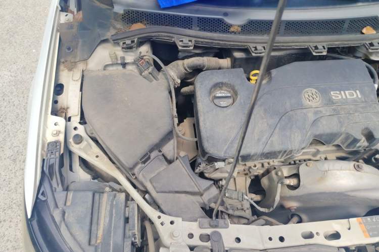 Used Buick Verano 2015 Sedan 15S Automatic Ambition Model Engine Bay Right