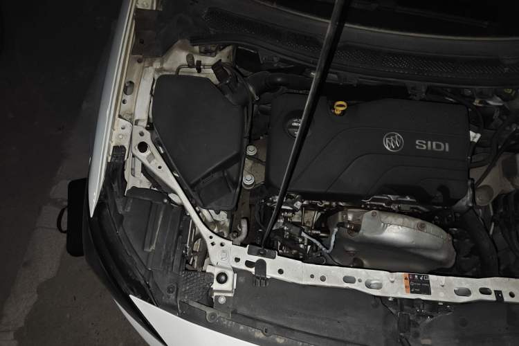 Used Buick Verano 2015 Sedan 15S Automatic Leading Model Engine Bay Right