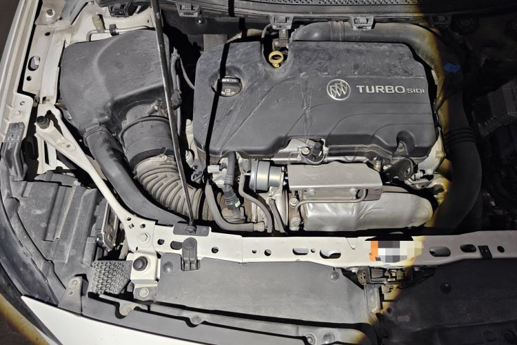 Used Buick Verano 2015 Sedan 20T Dual-Clutch Flagship Model Engine Bay Right