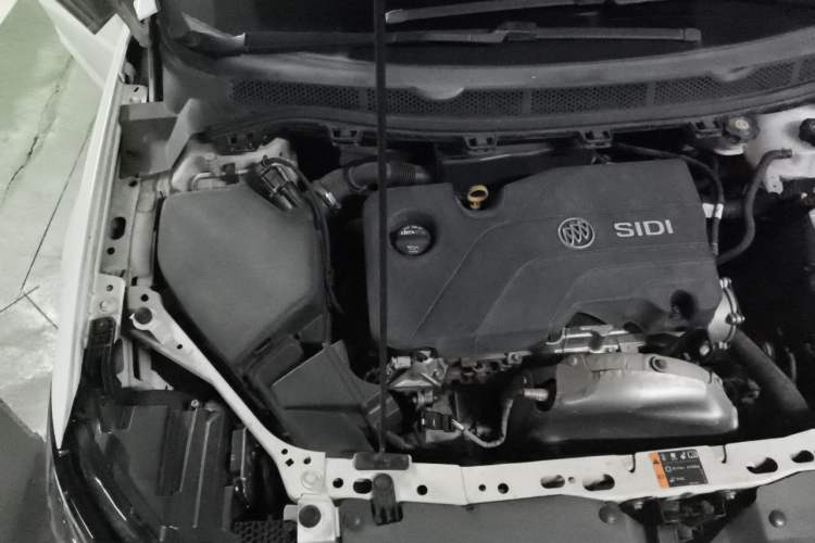 Used Buick Verano 2015 Sedan 15S Automatic Leading Model Engine Bay Right