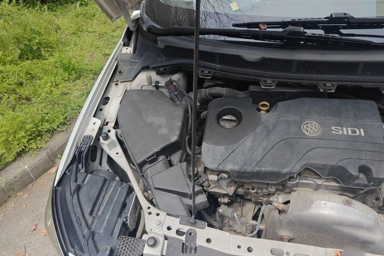 Used Buick Verano 2015 Sedan 15S Automatic Leading Model Engine Bay Right