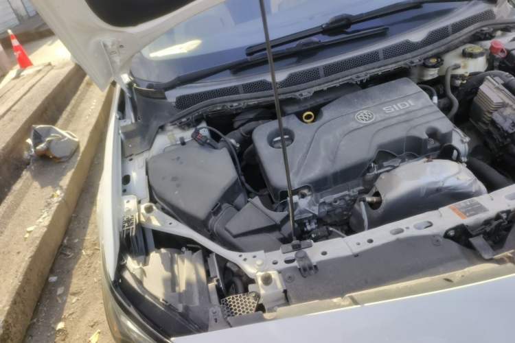 Used Buick Verano 2015 Sedan 15S Automatic Leading Model Engine Bay Right