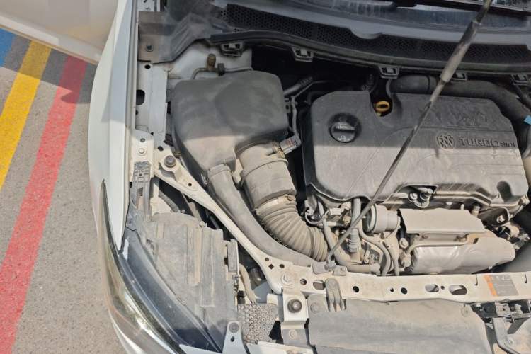 Used Buick Verano 2015 Sedan 20T Dual-Clutch Elite Model Engine Bay Right