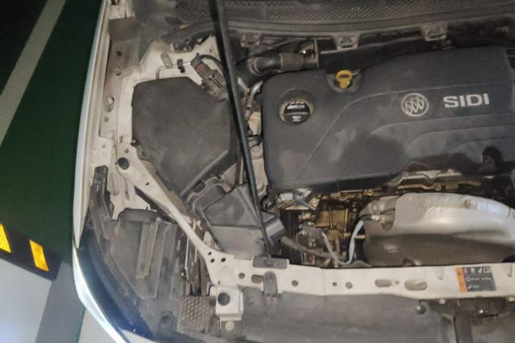 Used Buick Verano 2015 Sedan 15S Automatic Leading Model Engine Bay Right