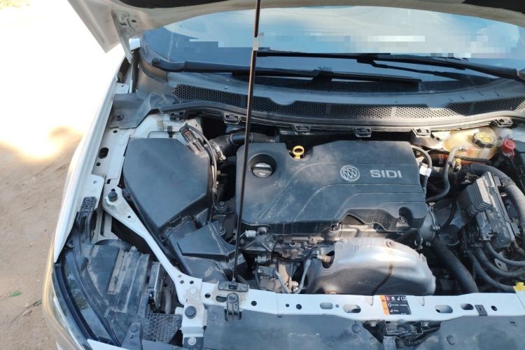 Used Buick Verano 2015 Sedan 15S Automatic Leading Model Engine Bay Right