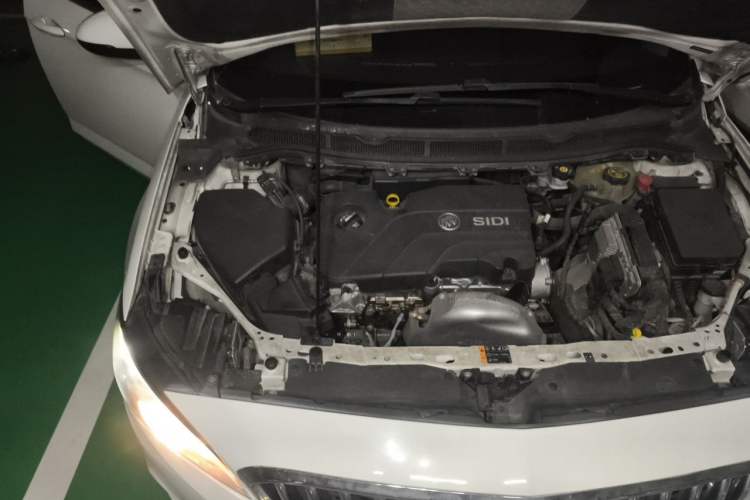 Used Buick Verano 2015 Sedan 15S Automatic Leading Model Engine Bay Right