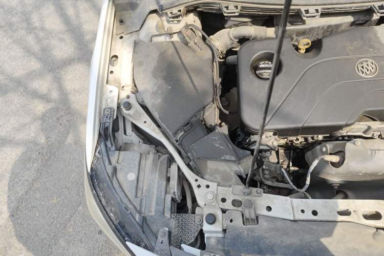 Used Buick Verano 2015 Sedan 15S Automatic Leading Model Engine Bay Right