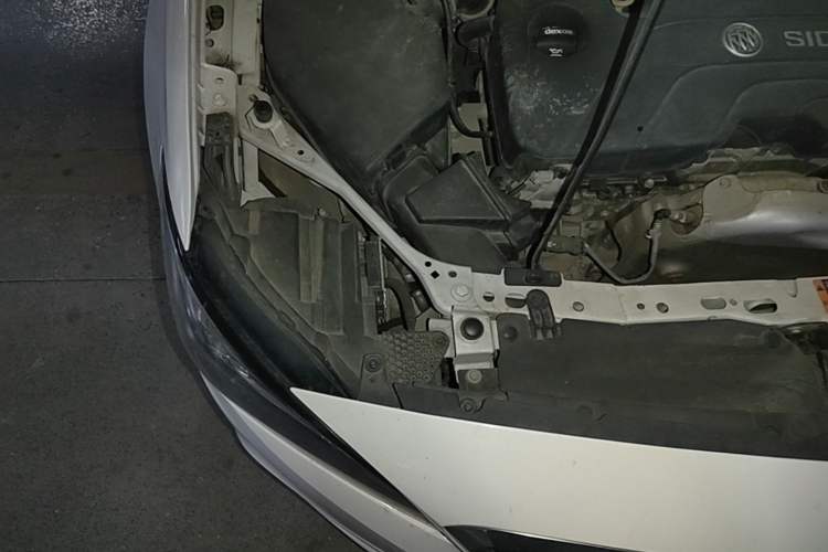 Used Buick Verano 2015 Sedan 15S Automatic Ambition Model Engine Bay Right