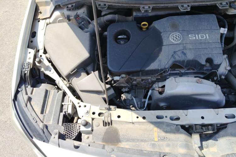 Used Buick Verano 2015 Sedan 15S Automatic Ambition Model Engine Bay Right