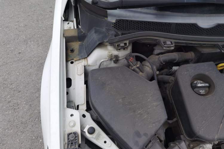 Used Buick Verano 2015 Sedan 15S Automatic Leading Model Engine Bay Right
