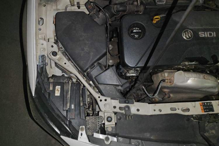 Used Buick Verano 2015 Sedan 15S Automatic Ambition Model Engine Bay Right
