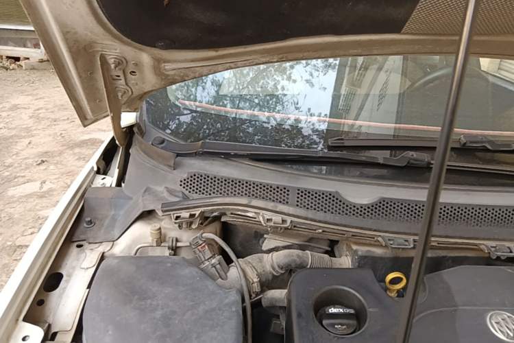 Used Buick Verano 2015 Sedan 15S Automatic Ambition Model Engine Bay Right