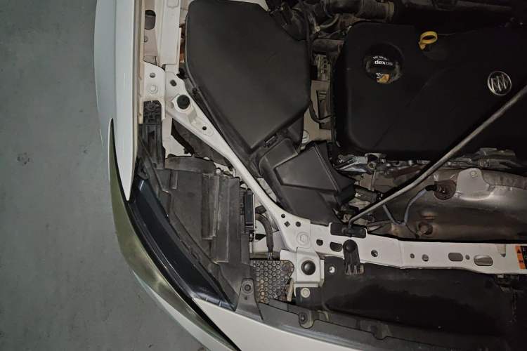 Used Buick Verano 2015 Sedan 15S Automatic Ambition Model Engine Bay Right