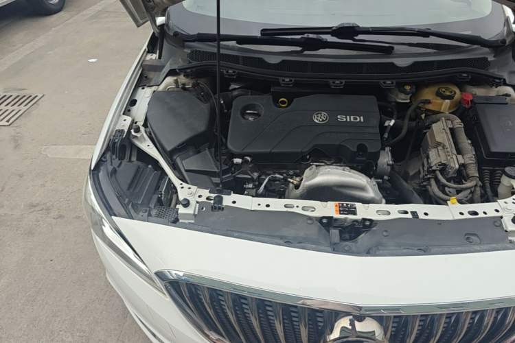 Used Buick Verano 2015 Sedan 15S Automatic Leading Model Engine Bay Right