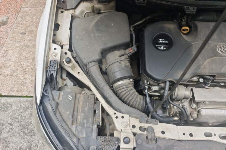 Used Buick Verano 2015 Sedan 20T Dual-Clutch Elite Model Engine Bay Right
