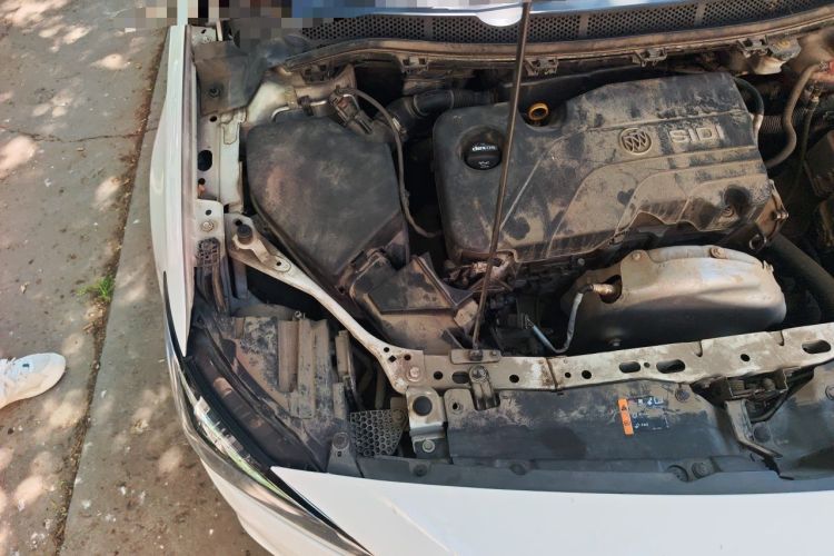 Used Buick Verano 2015 Sedan 15S Automatic Leading Model Engine Bay Right