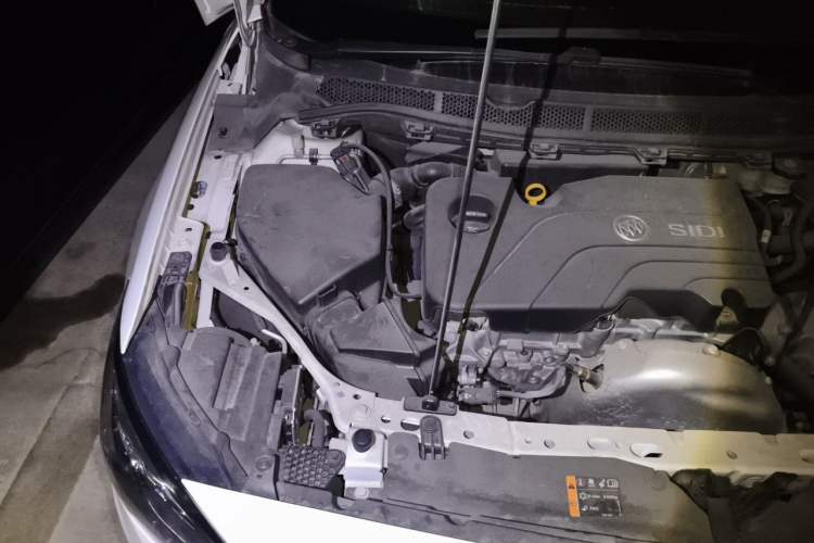 Used Buick Verano 2015 Sedan 15S Automatic Leading Model Engine Bay Right