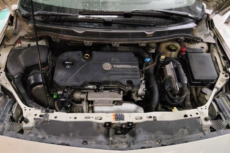 Used Buick Verano 2015 Sedan 20T Dual-Clutch Leading Model Engine Bay