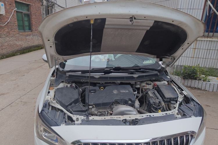 Used Buick Verano 2015 Sedan 15S Automatic Leading Model Engine Bay