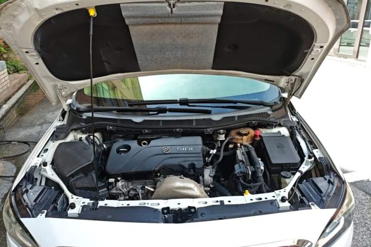 Used Buick Verano 2015 Sedan 15S Automatic Ambition Model Engine Bay