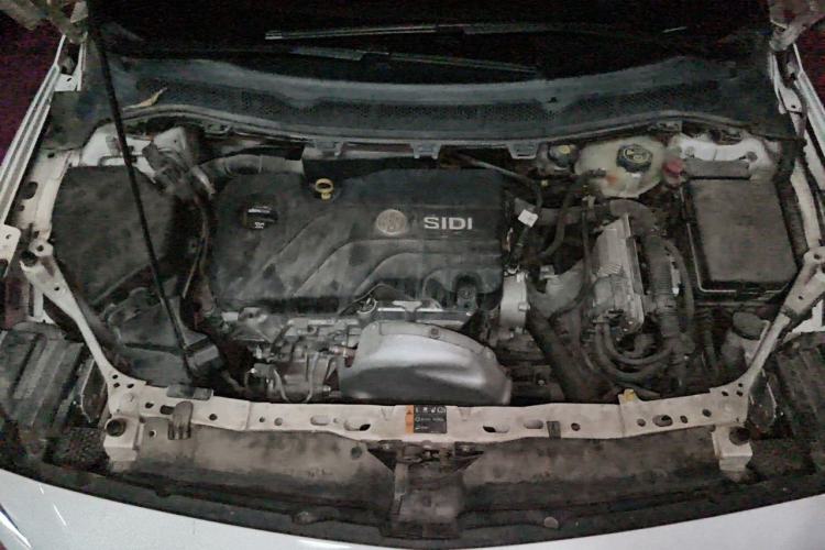 Used Buick Verano 2015 Sedan 15S Automatic Leading Model Engine Bay