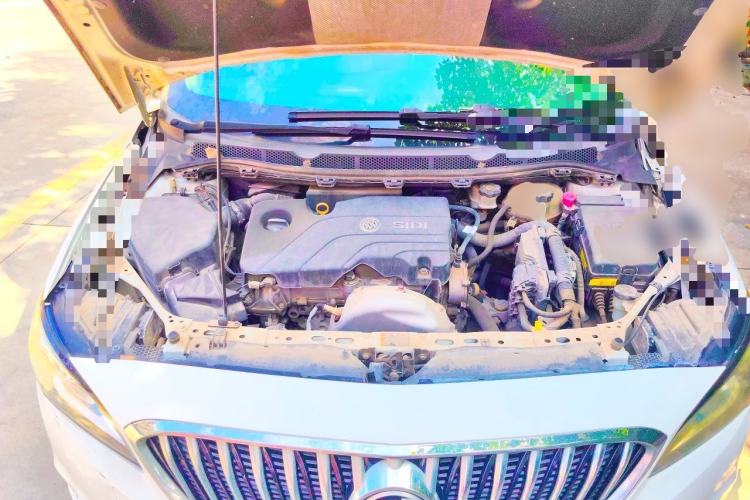 Used Buick Verano 2015 Sedan 15S Manual Entry-Level Model Engine Bay