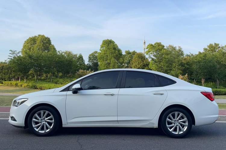 Used Buick Verano 2015 Sedan 15S Automatic Leading Model Exterior 2