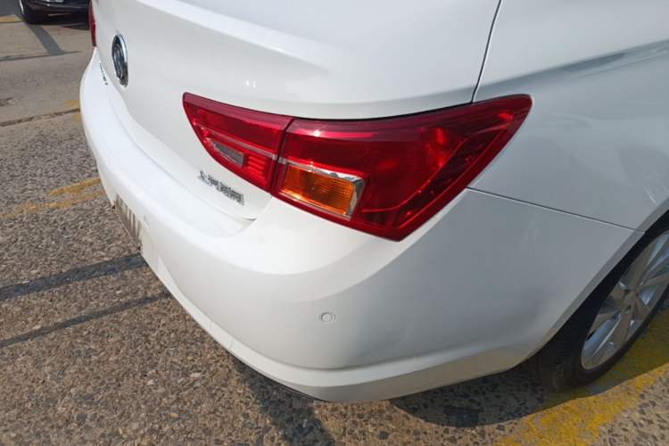Used Buick Verano 2015 Sedan 15S Automatic Ambition Model Exterior 3